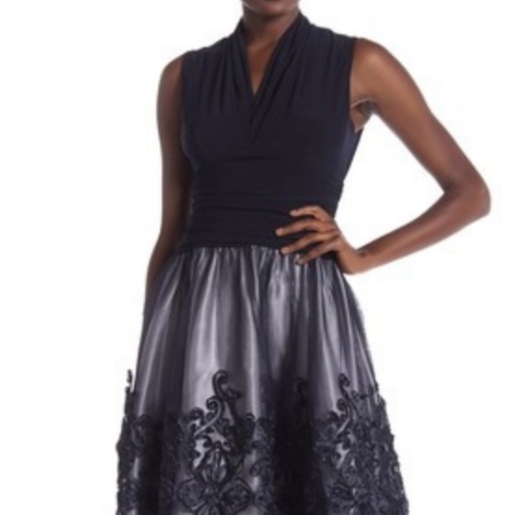 S.L. Fashions Dresses & Skirts - Formal Sleeveless Dress